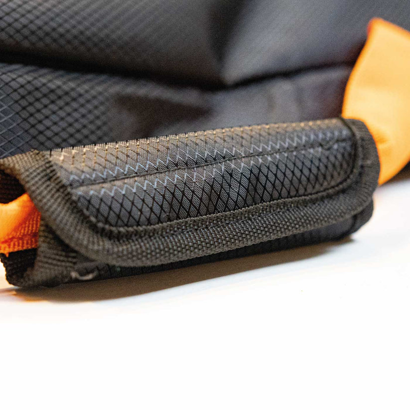 Sleeve_of_Love_Boardbag_Clover_Protection_Detail_Handle