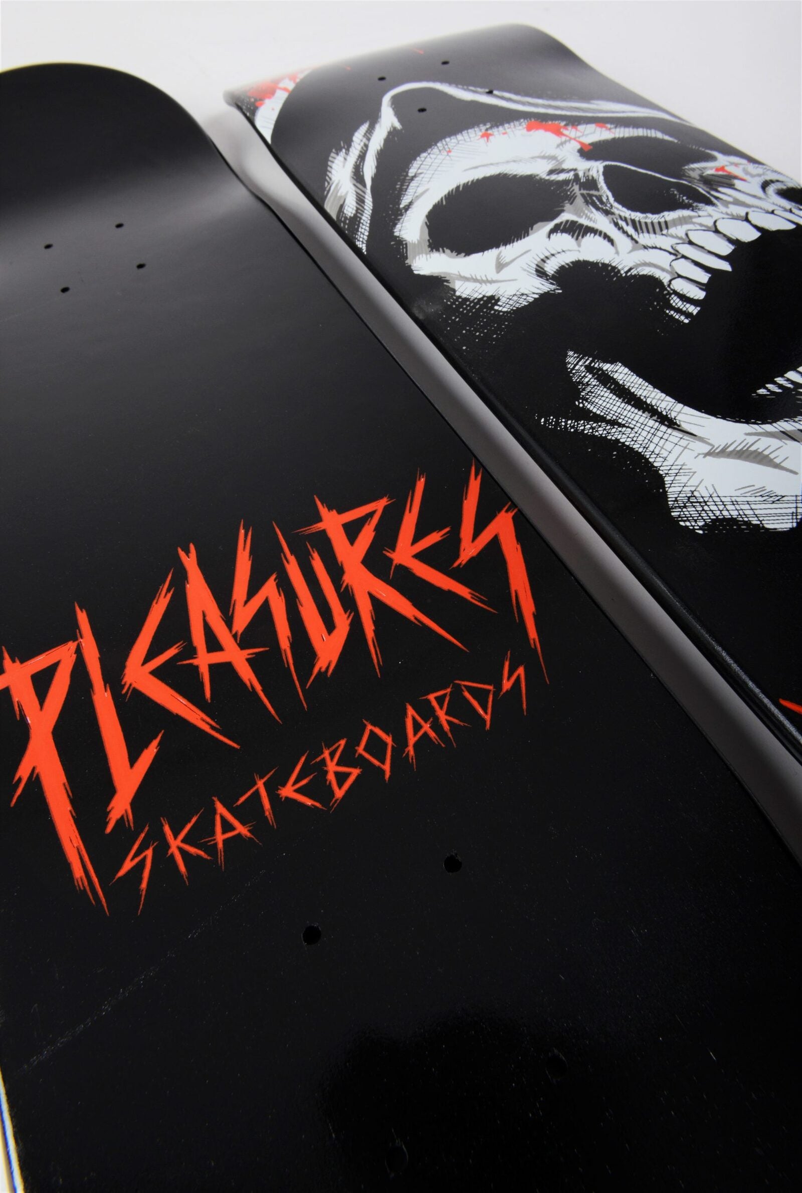 Pleasures Skateboards Black Death Tavola 7.75"