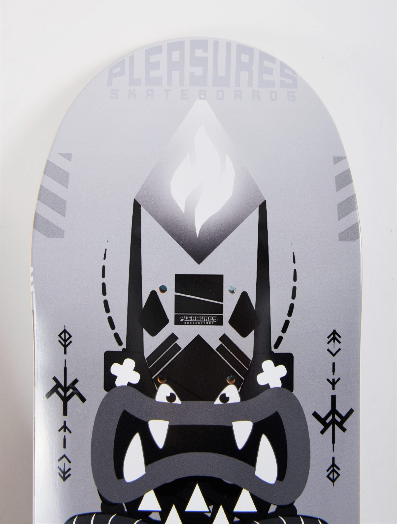 Pleasures Skateboards Tavola Excalibur 8.25"